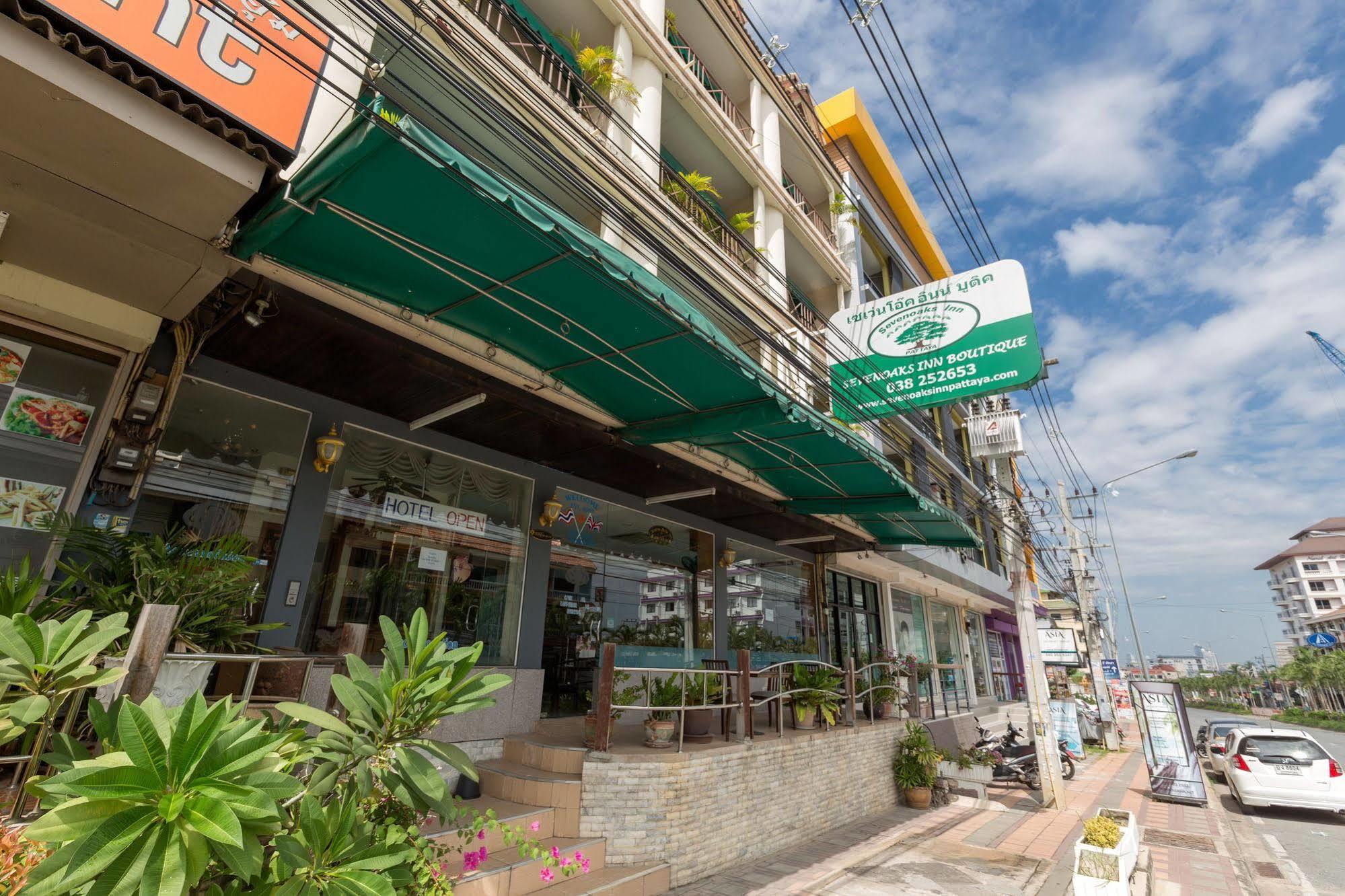 Seven Oaks Inn Jomtien Beach Exteriör bild